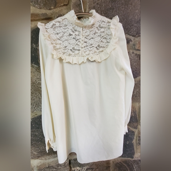 Vintage Lace Howard Wolf Long Sleeved Blouse with Loop Closure Buttons - Picture 4 of 5